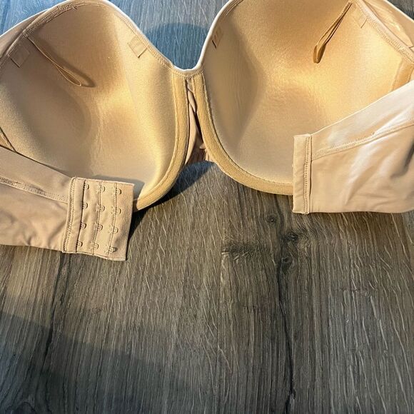 Bali® One Smooth U Underwire 8-Way Convertible Bra DF6562 - Picture 6 of 6